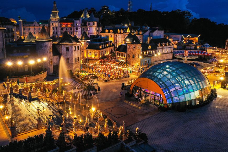 Làng Pháp Ban Đêm